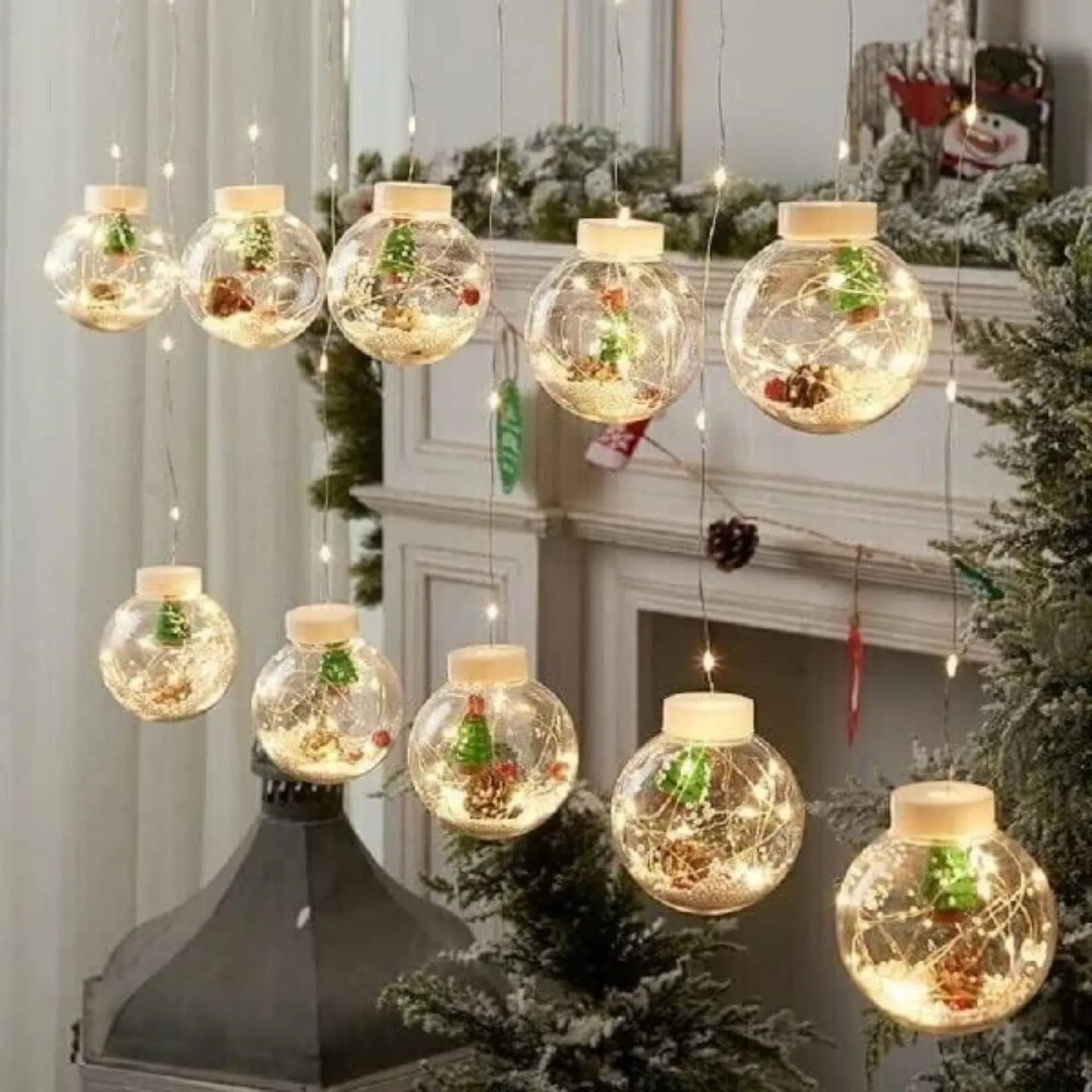 Lampada Decorativa A Led Con Pupazzo Di Neve, Albero Di Natale E Sfere Luminose